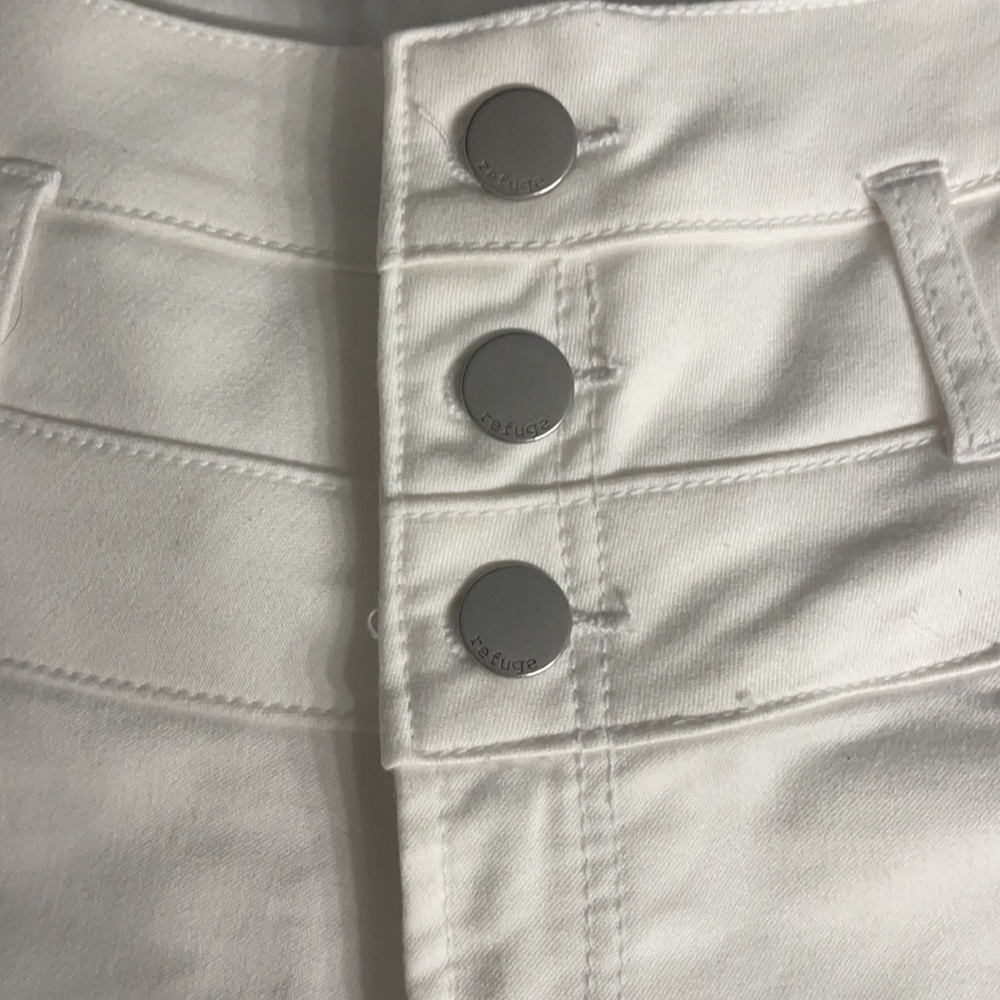 Refuge High Rise Shorts - Picture 3 of 5